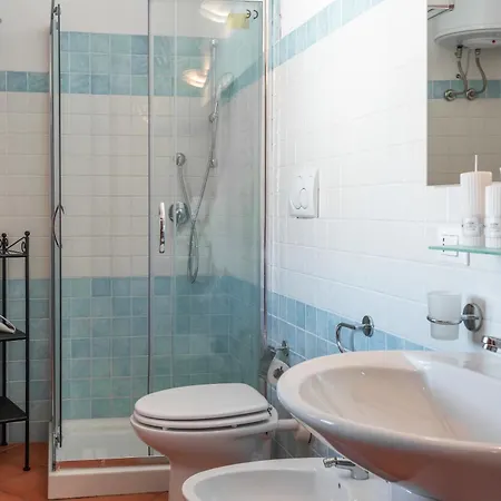 Relaxing Cristal Blu M4 Sleeps 4 Apartment *